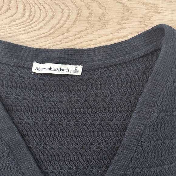 Abercrombie & Fitch Black Knit Button-Up Top - Picture 2 of 2